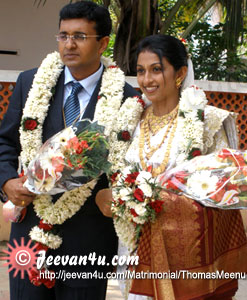 Thomas Meenu Wedding Albums